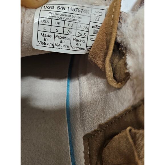 UGG Terretrail Cozy Lace boots girls size 4 - Picture 7 of 9